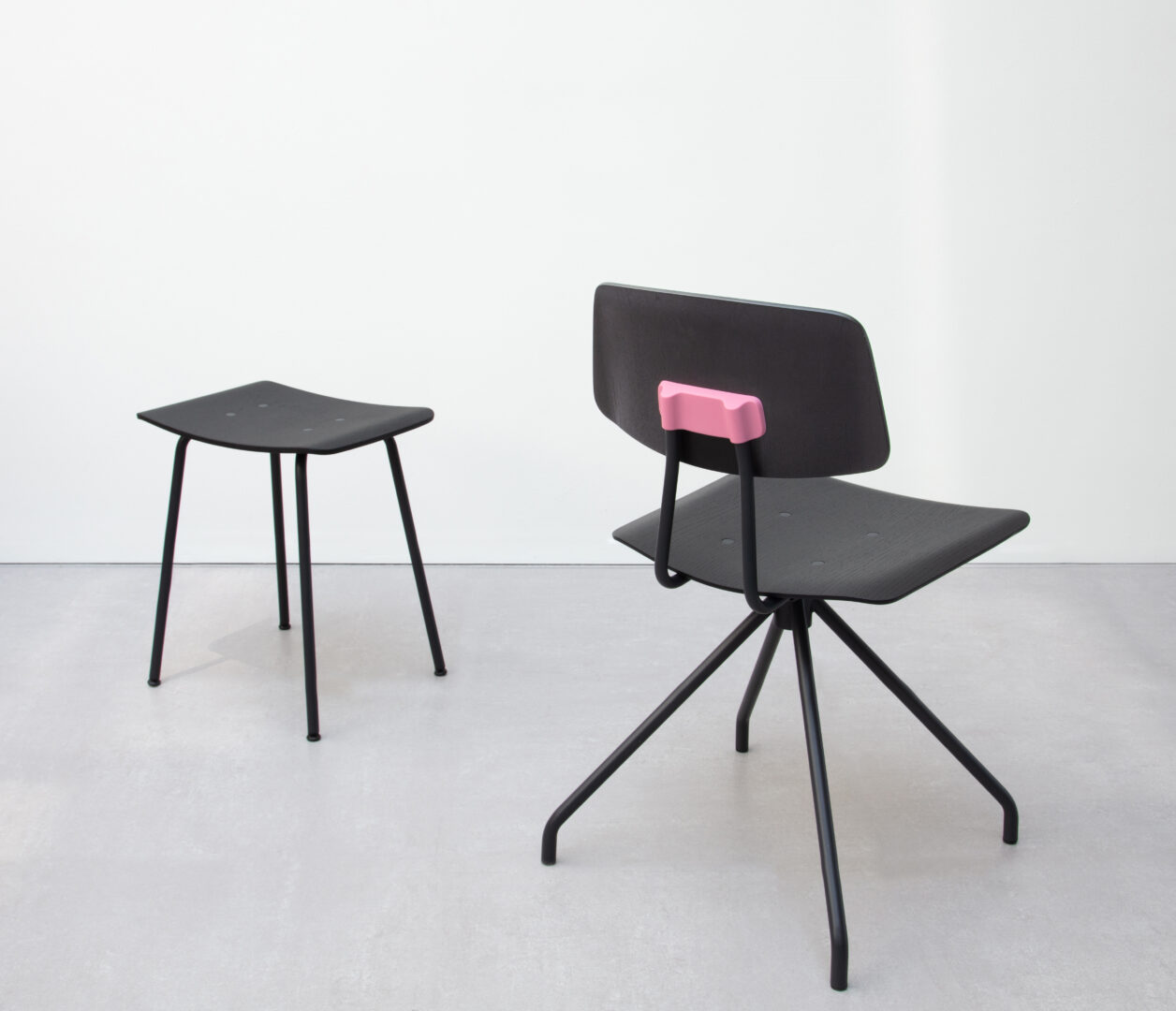 OCEE_FOUR – Chairs – Share Meet – Packshot Image (1).jpg